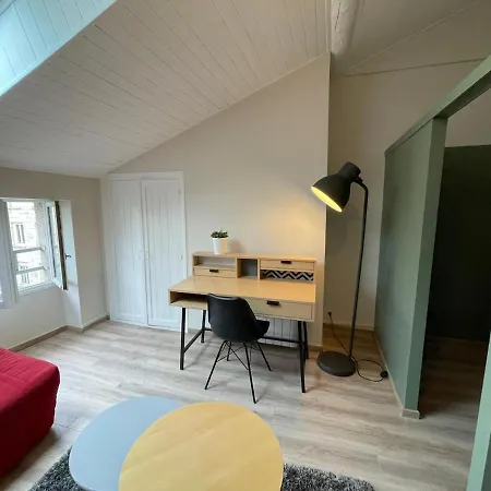 Апартаменты Nid Douillet Sous Les Toits - Calme Et Cosy Сент-Этьен